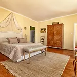 Mas D'escattes Bed & Breakfast Nîmes
