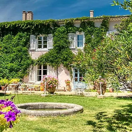 Mas D'escattes 4* Nîmes